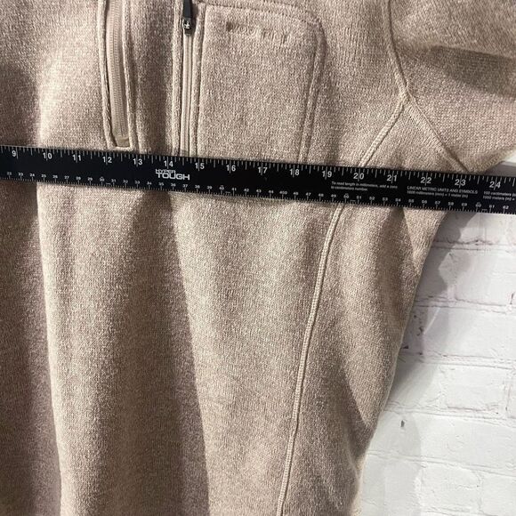 Woolrich 1/4 zip pullover  - Picture 6 of 7